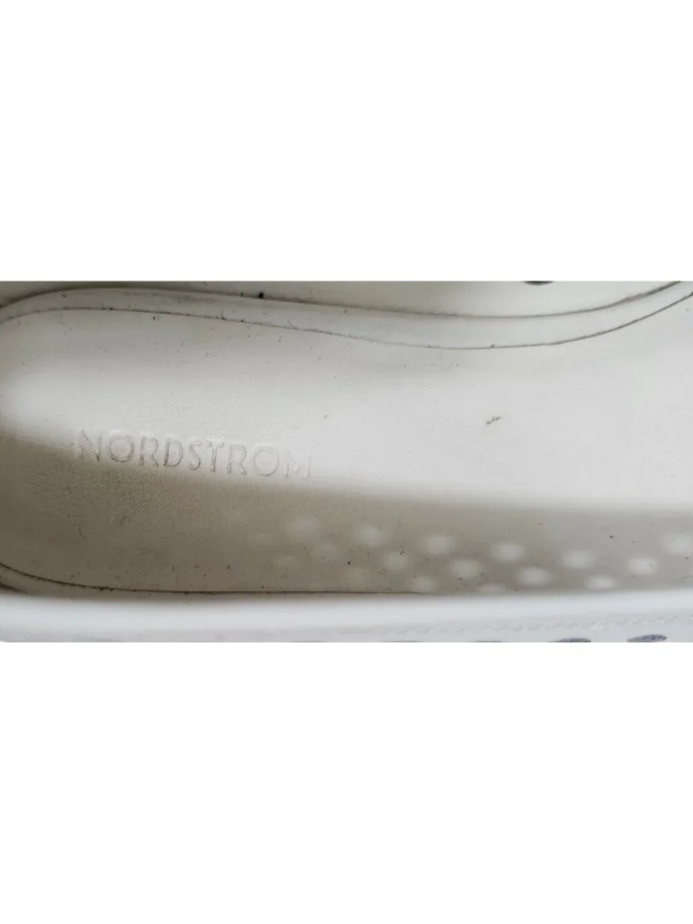Nordstrom style low pointed